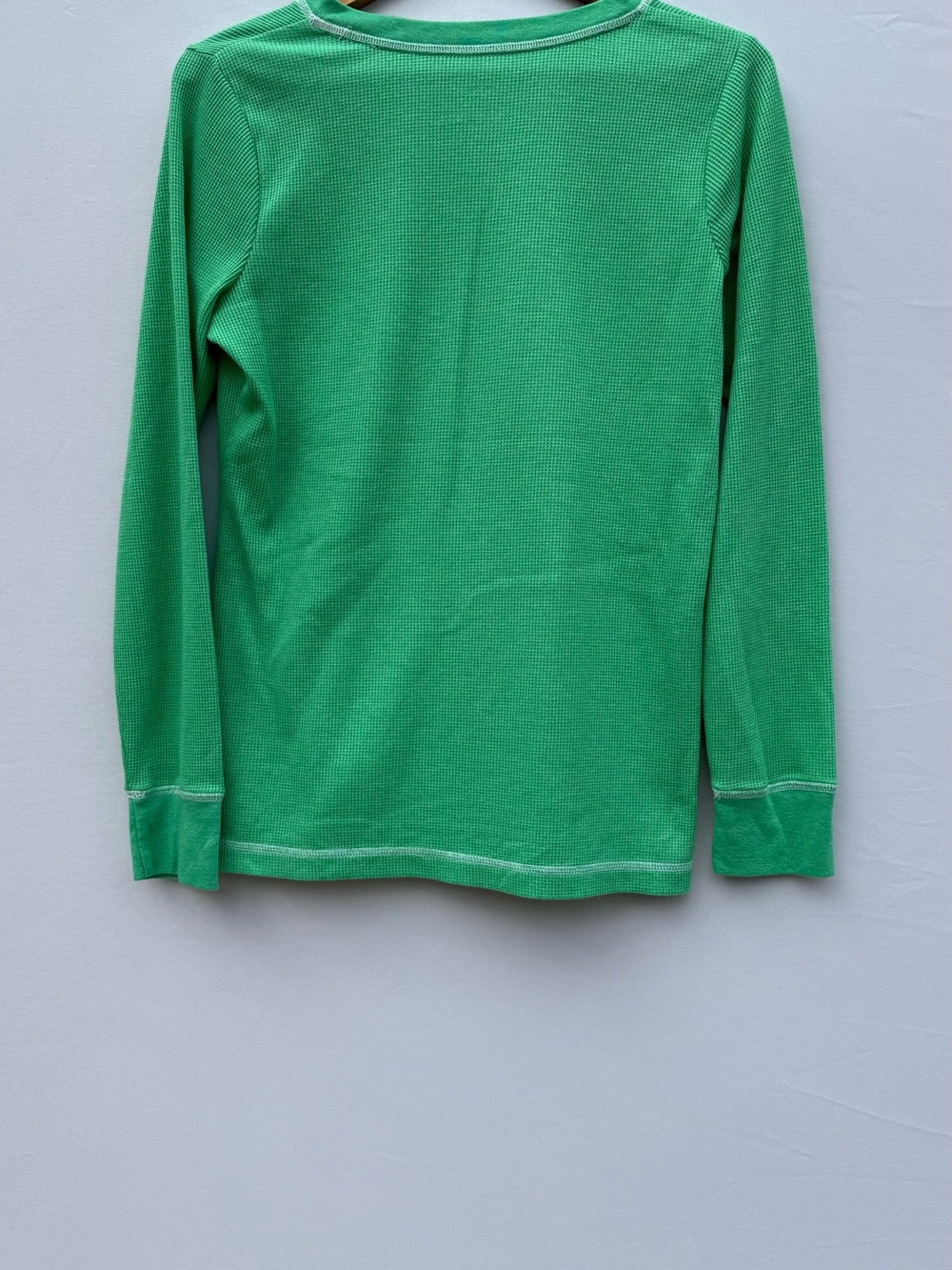 Liz Claiborne Lizwear Green V-Neck Long Sleeve Shirt Size Small, NWOT - Picture 2 of 3